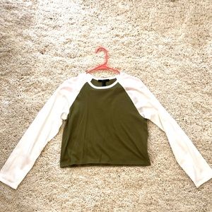 S green/white long sleeve